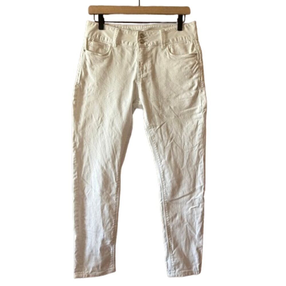 Women's 8 Boston Proper White Mid Rise Denim Jeweled Buttons